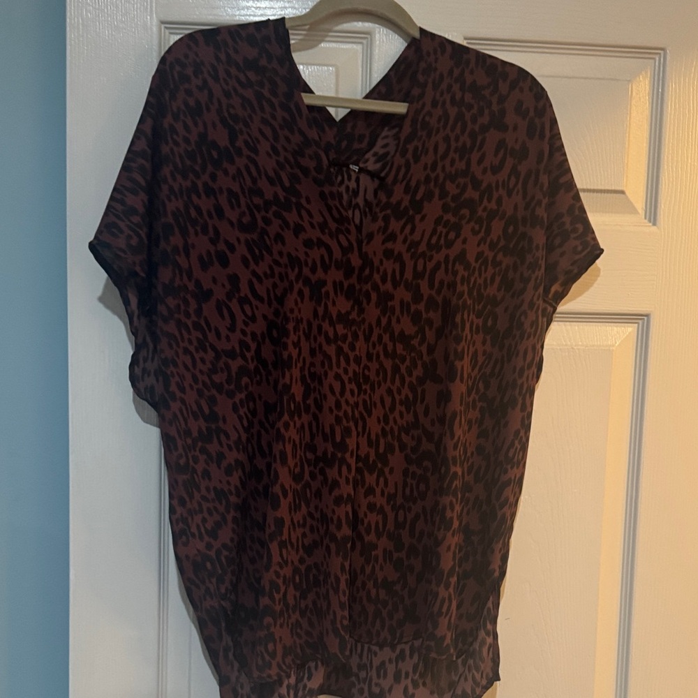 JODIFL Burgundy Leopard Print Blouse